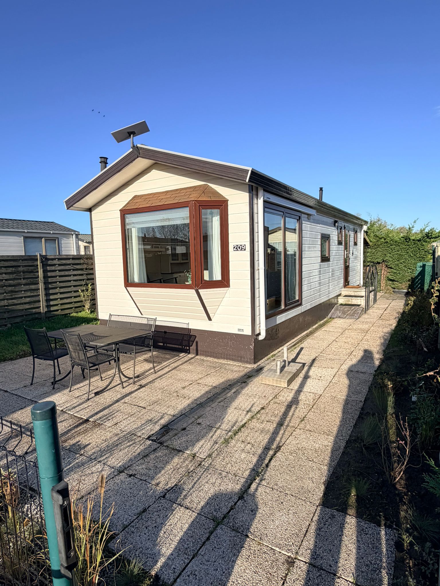 Buitenkant Beach Next Door